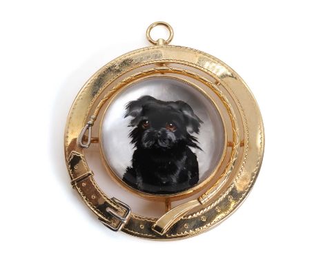 A reverse painted intaglio or Essex crystal dog pendant, the intaglio with the realistic portrait of a black dog, in closed-b