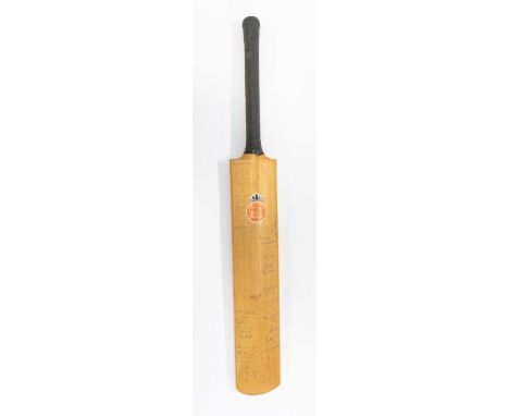 Cricket: A signed Slazenger 'Roy Marshall' , a full sized cricket bat signed on the face by twelve of the Hampshire team and 