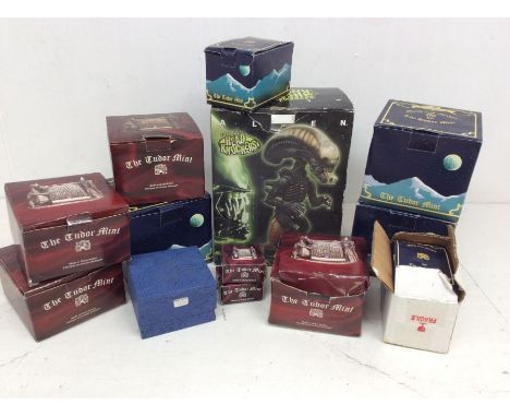 Myth &amp; Magic: A collection of boxed figures to include; 3870 The Healing Potion, SIG10 Dragon of the Arctic Crystals, The