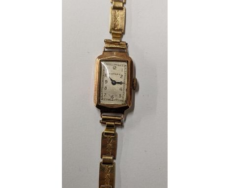 An early / mid 20th century Rotary 9ct gold manual wind wristwatch on a 9ct gold bracelet, 12.6Location: 