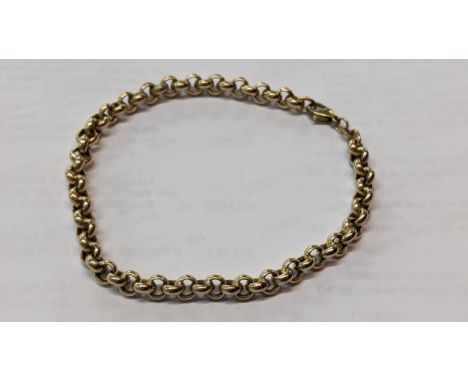 A 9ct gold chain link bracelet 6.5gLocation: 