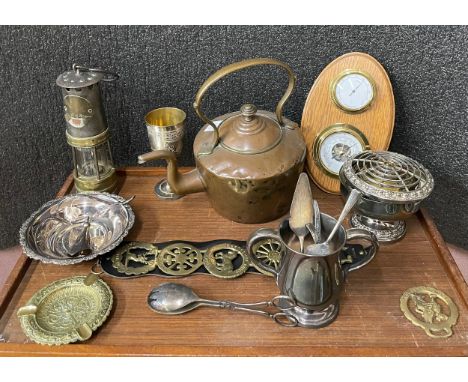 Assorted metalware, including a Victorian copper kettle, a hunting horn, miners lamp, etc.