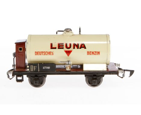Märklin Leuna Kesselwagen 1774 K, Spur 0, HL, mit BRH und automat. Kupplung, LS und gealterter Lack, L 18,5, im besch. OK, Z 