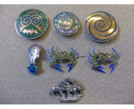 A Collection of Miscellaneous Silver Items, including Zarah (USA) silver and enamel crab design brooches, vintage sailing shi