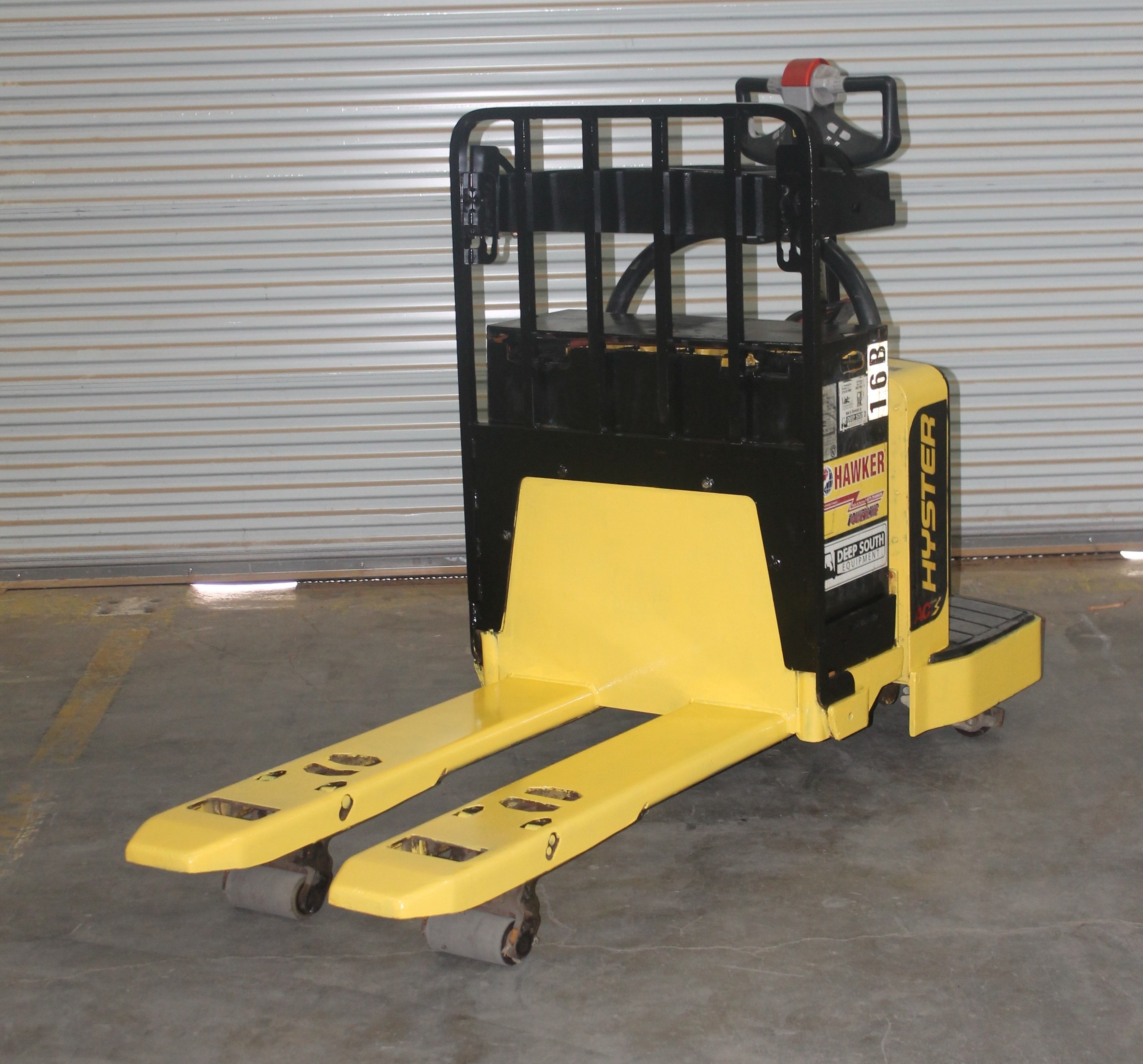 2012 HYSTER 8000 LBS CAPACITY ELECTRIC PALLET JACK MODEL B80ZHD