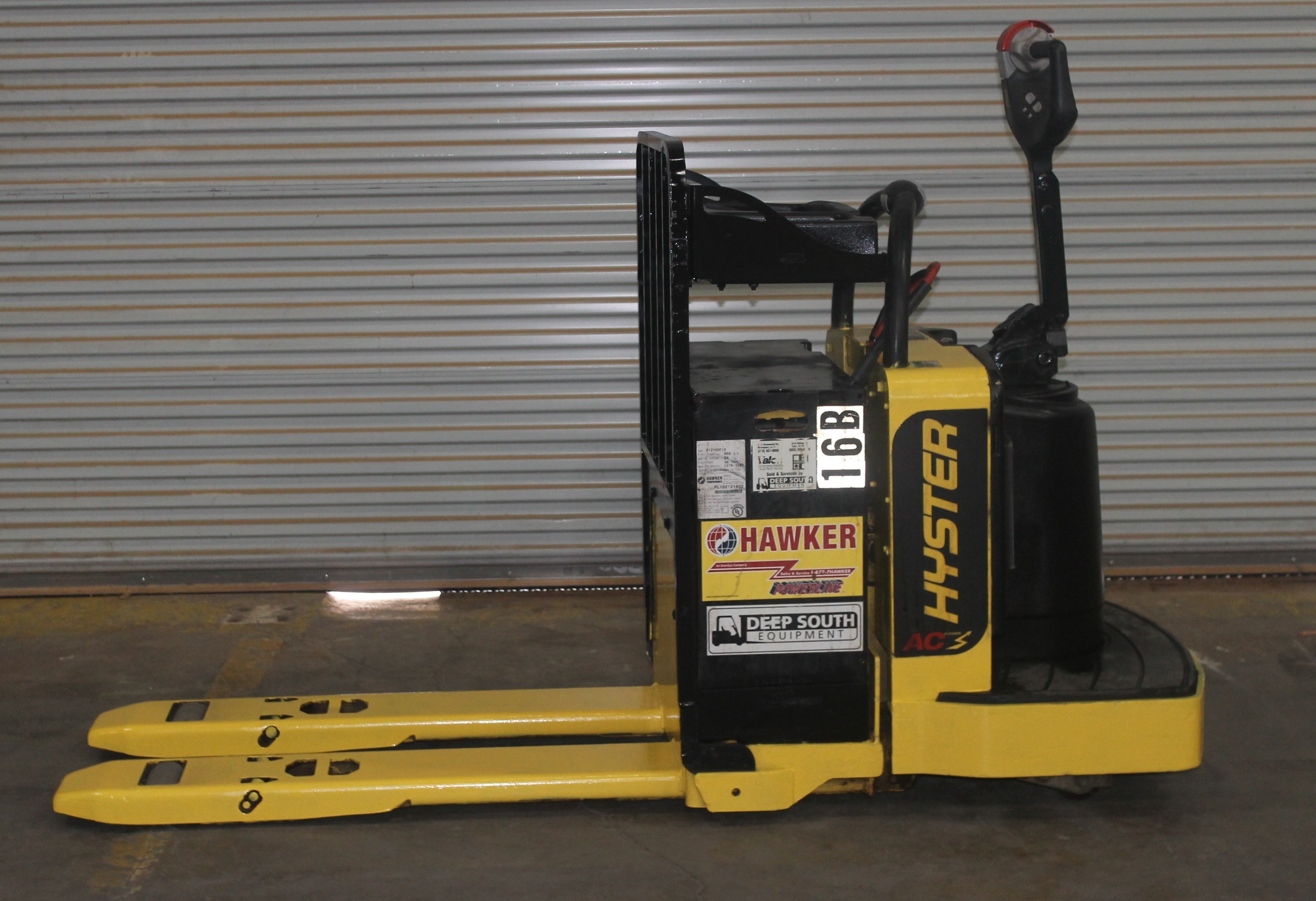 2012 HYSTER 8000 LBS CAPACITY ELECTRIC PALLET JACK MODEL B80ZHD