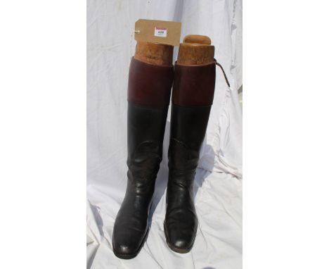 Hunting boots leather with wooden trees by Peal of London black S/H Condition Report / Extra Information 31cm