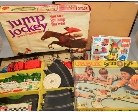 A BOXED TRI-ANG JUMP JOCKEY ELECTRIC STEEPLECHASING SET, No.JJ300, not tested, appears largely complete except missing Winnin