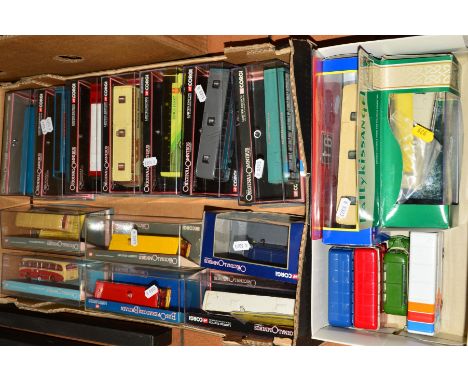 A QUANTITY OF BOXED AND UNBOXED CORGI ORIGINAL OMNIBUS COMPANY BUS AND COACH MODELS, many with limited edition certificates, 
