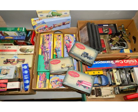 A QUANTITY OF BOXED CORGI CLASSICS DIECAST VEHICLES, including items from the Chipperfields Circus, Fairground and Vintage Gl