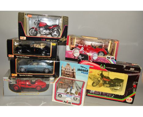 A QUANTITY OF BOXED DIECAST CAR AND MOTORBIKE MODELS, 1/18 scale Maisto Jaguar S-Type (1991), No.31865, Mercedes Benz 300S (1