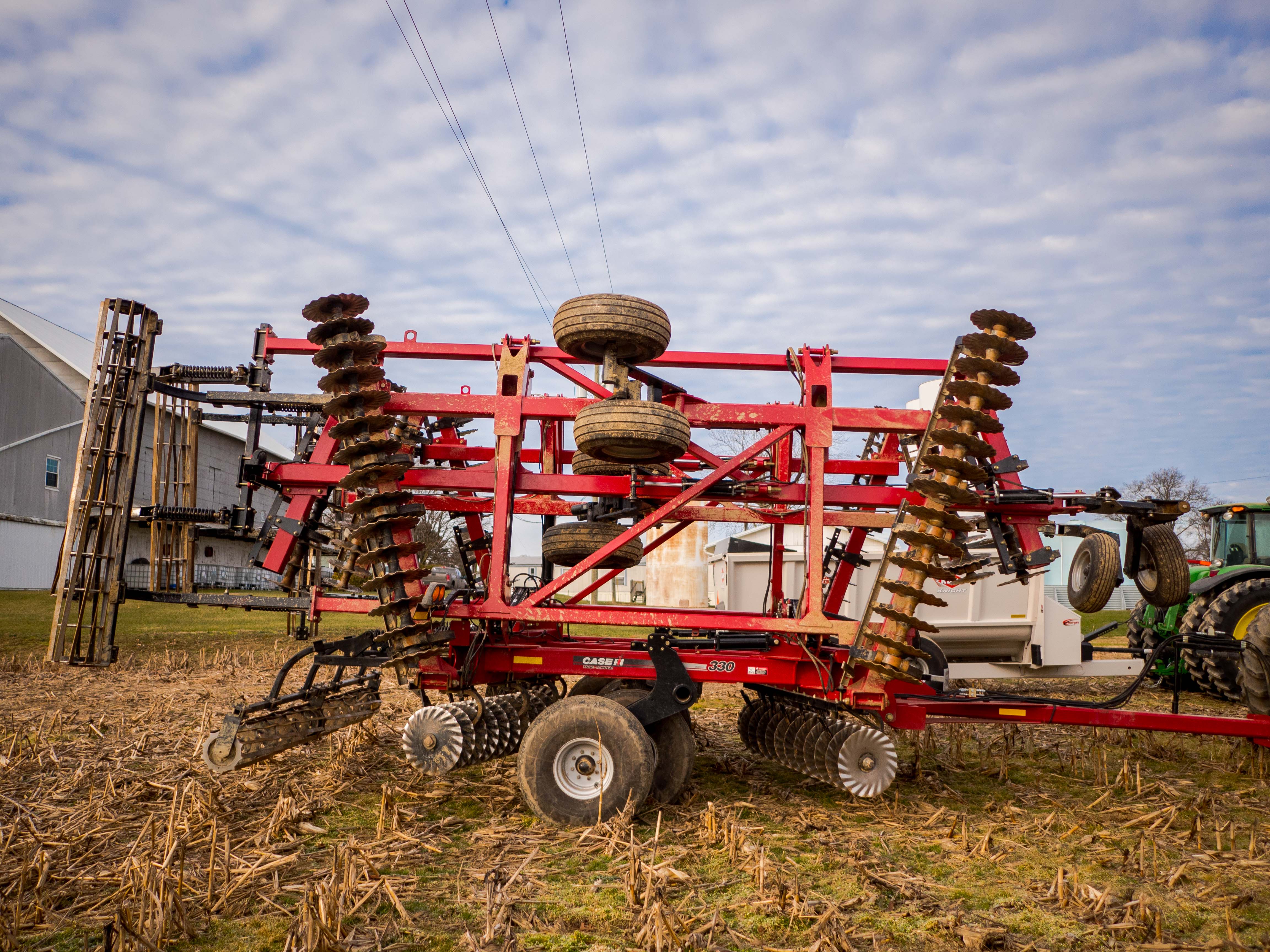 Case IH True Tandem 330 Turbo vertical tillage, 42', rolling basket