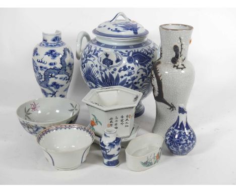 A collection of 18th century and later Chinese ceramics, to include blue and white porcelain water pot and cover, height 27cm