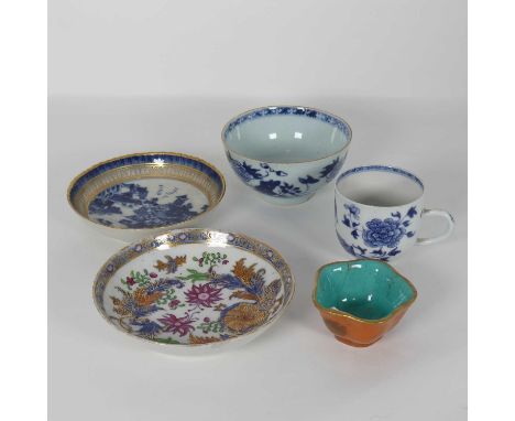 A small collection of Chinese ceramics; blue and white tea cup, saucers, etcBlue and white footed bowl – two hairline cracks 