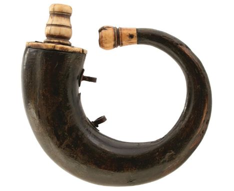 A 19TH CENTURY OTTOMAN POWDER HORN, of characteristic curling form, together with another similar larger, two North African c