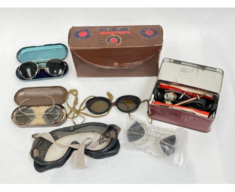 A quantity of goggles including Polaroid aviation goggles
