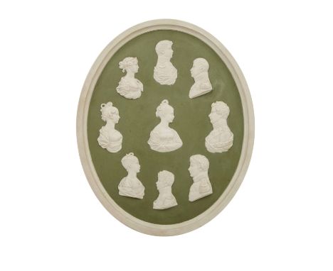 KPM "Medaillon mit den Porträts des Königspaares Friedrich Wilhelm III. und seiner Gemahlin Luise sowie deren 7 Kinder" vor 1