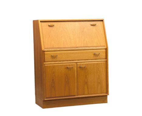 A Mid Century teak writing bureau. 84x41x104.5cm