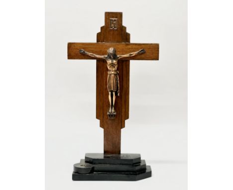A large Early 20th Century crucifix. 24x43cm