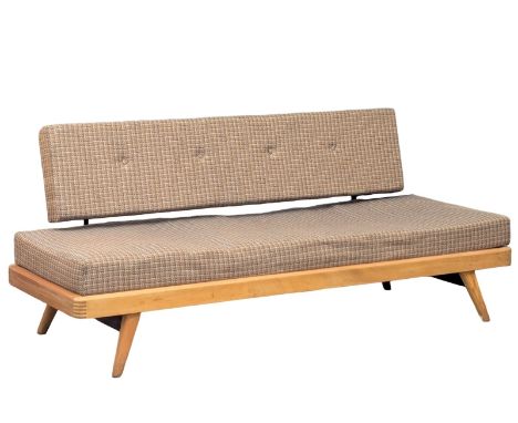 A 1950s Mid Century daybed. 191.5cm