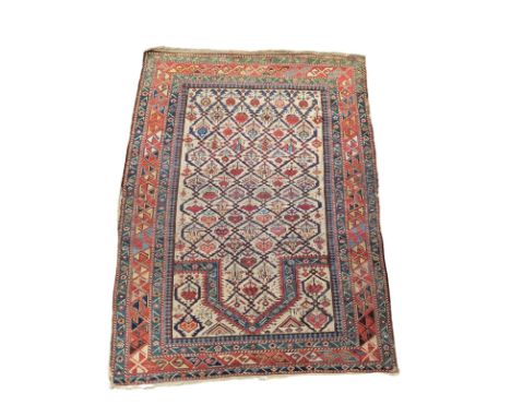 An Early 20th Century Persian hand knotted rug. 108x146cm