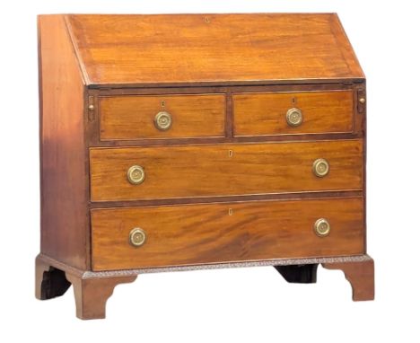 An Early 19th Century George III mahogany writing bureau. Circa 1820s. 105x56.5x100cm (4)
