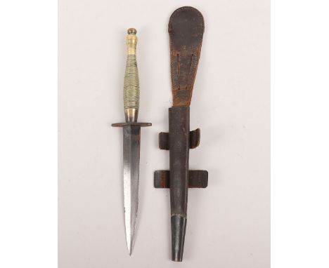 WW2 British Ribbed and Beaded Fairbairn Sykes (F.S) Commando Knife, all brass ribbed and beaded (six rows) grip with unmarked