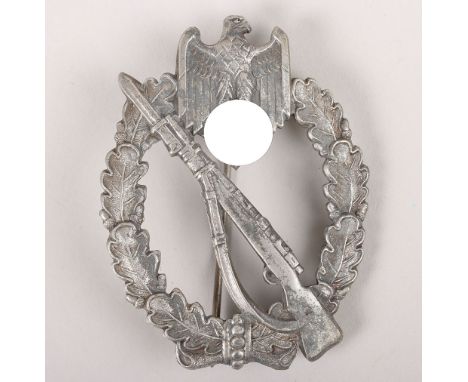 WW2 German Army / Waffen-SS Infantry Assault Comat Badge in Silver by Alois Rettenmaier, Schwäbisch-Gmünd, zinc construction 