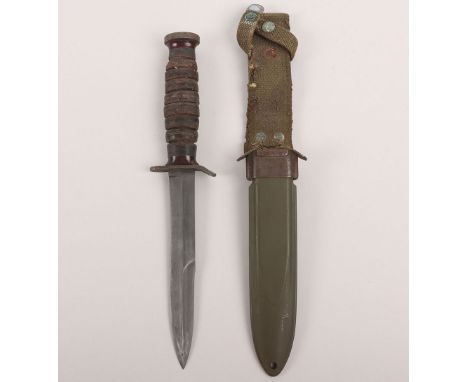 WW2 American M-3 Fighting Knife, cross guard marked ‘M3 IMPERIAL’. Much of the original finish to the blade. Leather grip, st