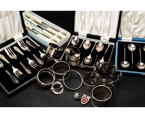 ASSORTED SILVER & EPNS FLATWARE AND CUTLERY, including box set silver coffee bean spoons, box set silver coffee spoons, 6 var