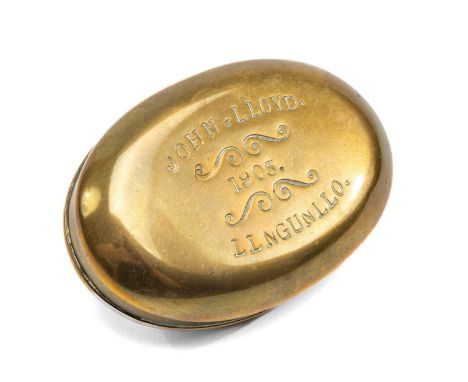 EDWARDIAN WELSH BRASS SNUFF BOX, engraved 'John Lloyd Llngunllo, 1905', 8cms longProvenance: private collection PowysComments