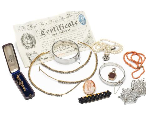 ASSORTED VINTAGE JEWELLERY, including three string pearl bracelets, with certificate 0.5mm diameter approx., jet and tortoise