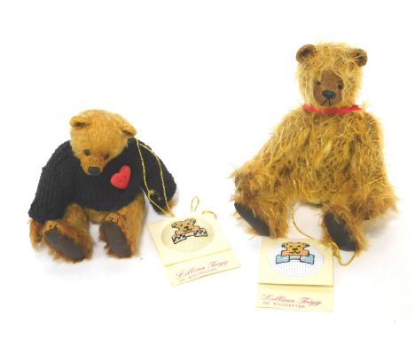 Two Lillian Trigg of Rochester miniature mohair bears, named Bramble Hill, 16cm high, and Henley, wearing knitted jumper with