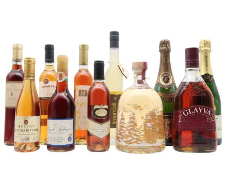 A MIXED LOT OF WINES, LIQUEURS AND CHAMPAGNESHopper Noble Reserve (2001), Gran Feudo Blanco Dulce de Moscatel (2005), Clos d’
