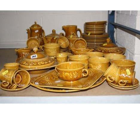 A ROYAL WORCESTER 'CROWN WARE' DINNERWARES (over 70 pieces)