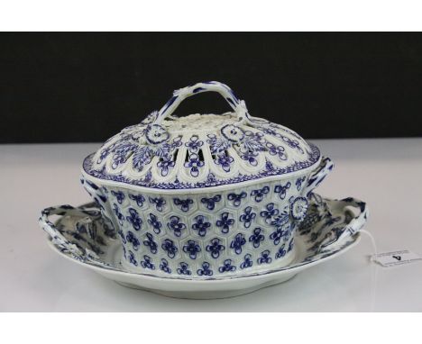First period Worcester pine cone pattern Chestnut Basket with Lid and Stand with moulded and applied decoration, (basket and 