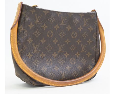 LOUIS VUITTON monogram looping MM handbag, crafted from signature monogram print canvas, with vachetta  leather trim and stra