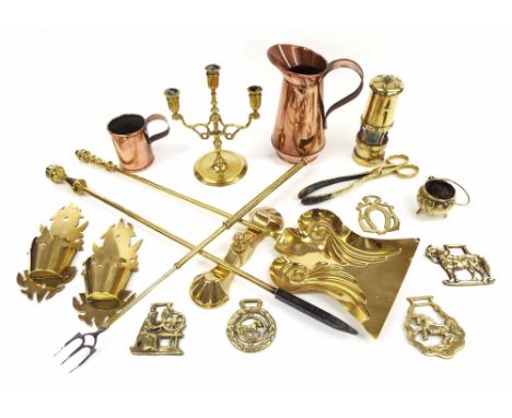 Assorted brass wares to include; fire tools, horse brasses, oil lantern, pair of wall pockets, three sconce candlestick etc. 