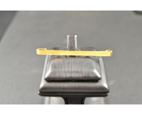 A 15ct gold tie pin - approx weight 3.2g CONDITION REPORT: Good condition.