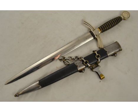 A German Third Reich Luftwaffe officers dagger, first pattern, double bevelled 30cm blade, etched Original Eickhorn Solingen,