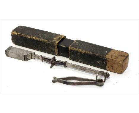 A steel shelf edge postal bismar, by Farthing London, mid-19th century, from ¼oz to 4oz, within a card case, 13cm long