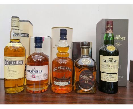 Single Malt Scotch Whisky, 12 Year Olds, 5 bottles: The Glenlivet, 70cl, 40%; Cragganmore, 70cl, 40%; Strathisla, 70cl, 40%; 