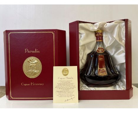 Hennessy Paradis Cognac, older bottling (probably 1980s), 70cl, 40%, in presentation box