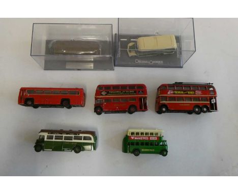 Seven mixed small scale bus models by various makers, some items boxed, all in excellent condition