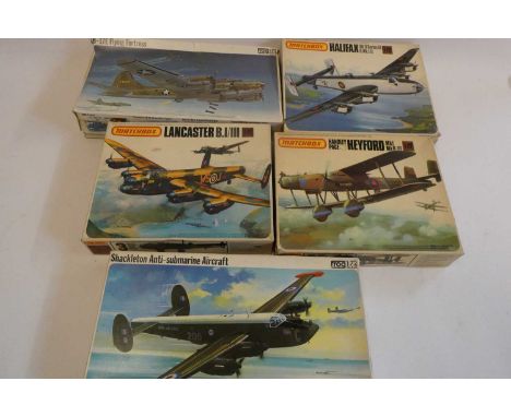 Five 1/72nd scale Model aircraft kits by Frog and Matchbox comprising Shackleton anti-submarine aircraft, B17E Flying Fortres