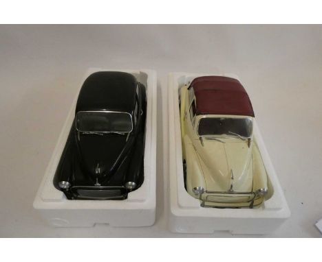 Sunstar models 1:12th scale Morris minor 1000 Saloon and Morris Minor 1000, both items show signs of having been on display a