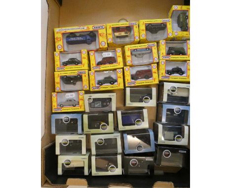 Twenty seven Oxford and Classic OO scale diecast vehicles, all items boxed, excellent to mint