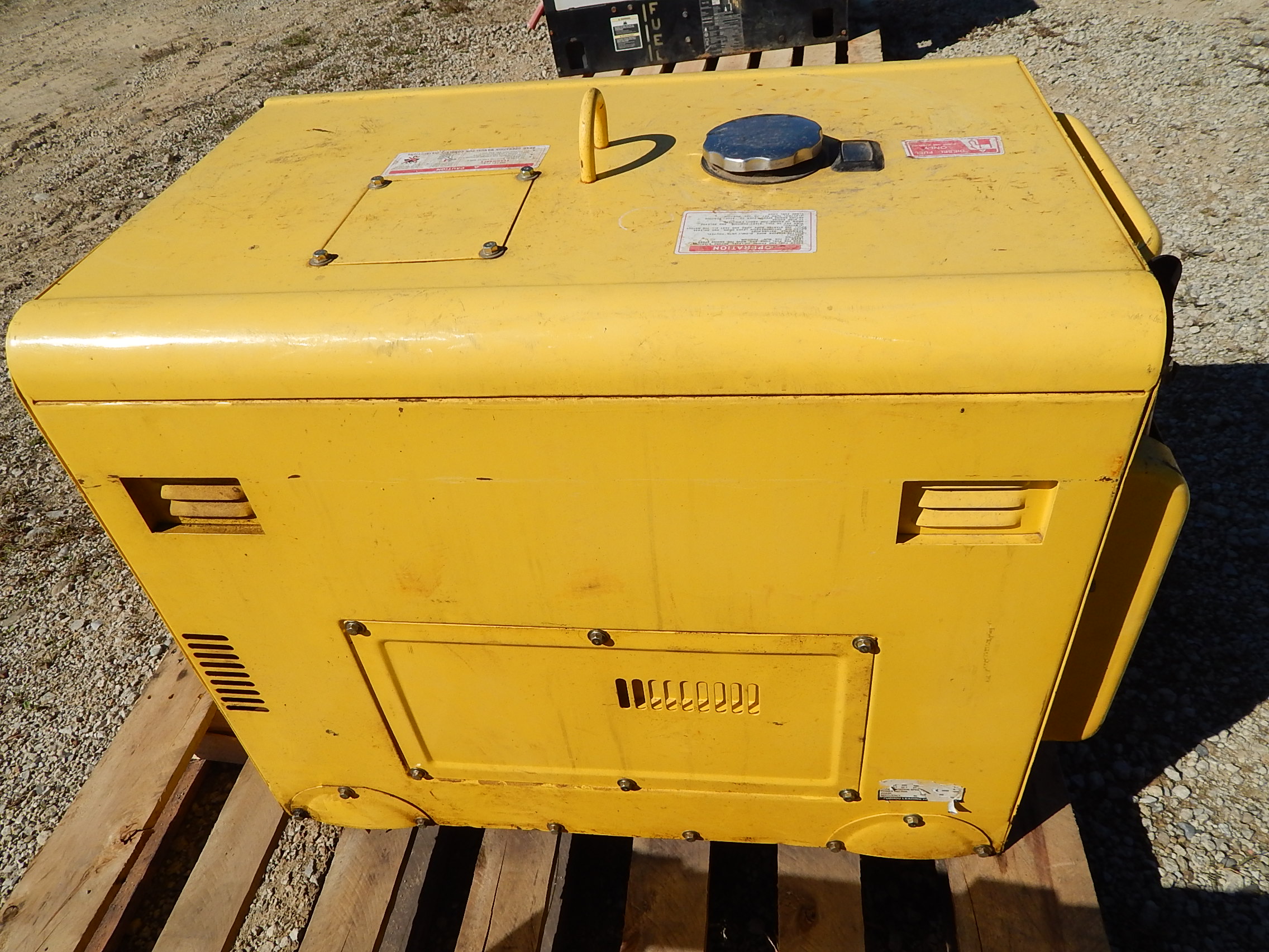 Lot 161h - Leading Model LDE6800TA Diesel Powered Generator, 256 hrs.