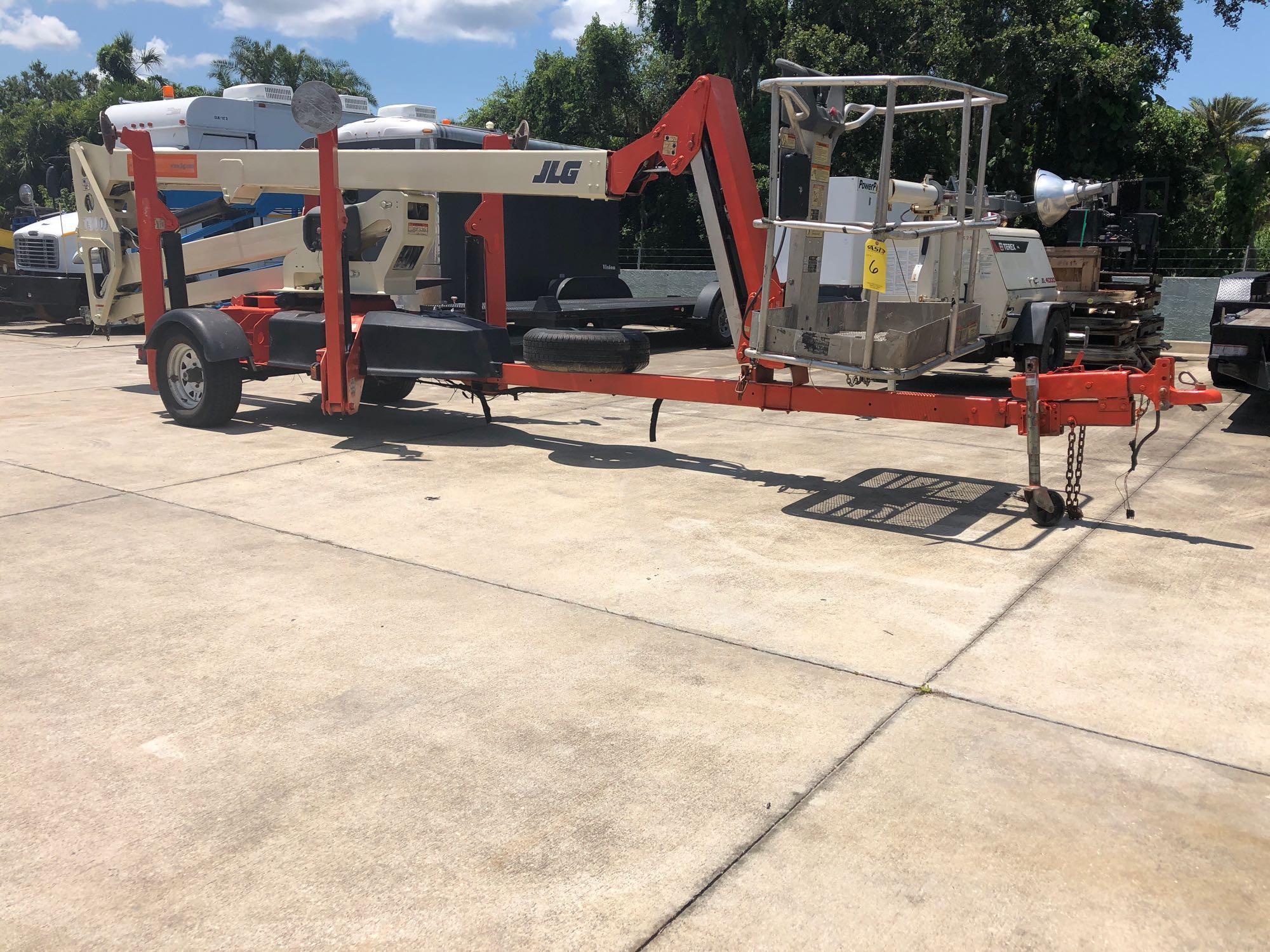 JLG T500J 50' TOWBEHIND ARTICULATING MAN LIFT, ELECTRIC, BUILT IN