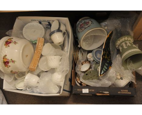 A collection of ceramics including Royal Albert 'Old Country Roses', Wedgwood teawares and a Poole 'Aegean' plate